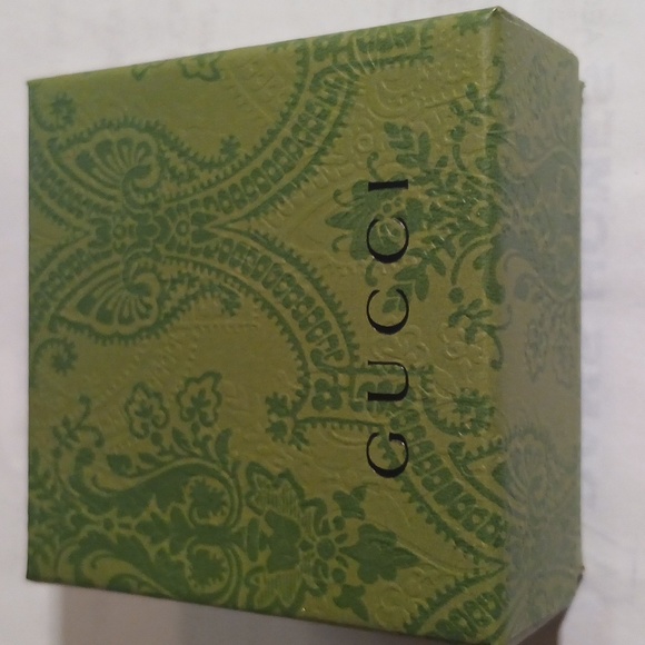 Gold Double GG Gucci Hoop Earrings - Picture 7 of 7